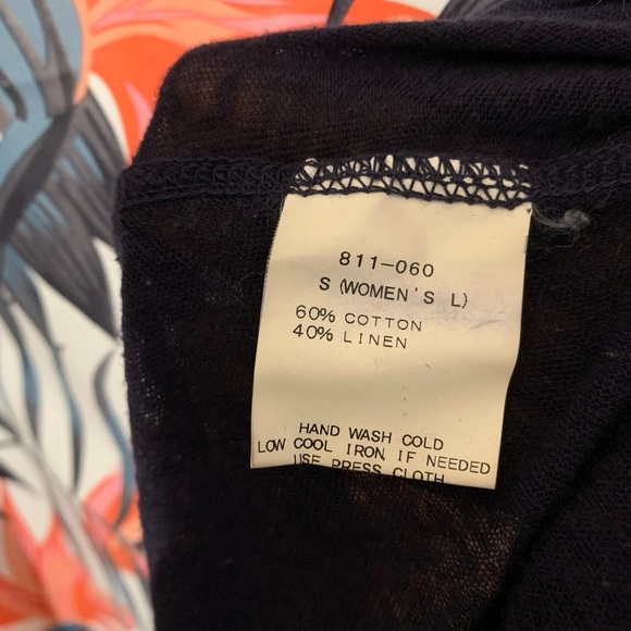 🔥5/$25 V Room Sheer Asymmetrical Top Sz L - Picture 4 of 10